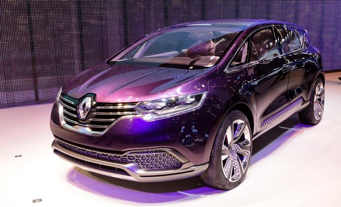 Renault Initiale Paris - vue de face