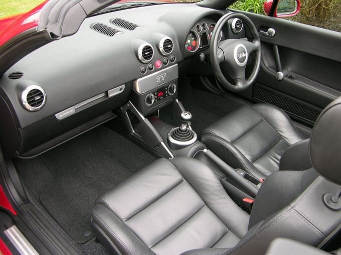 Audi TT 8N - intérieur