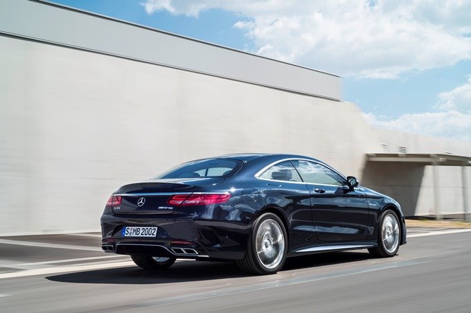 Mercedes S 65 AMG coupé - vue de trois quarts arrière