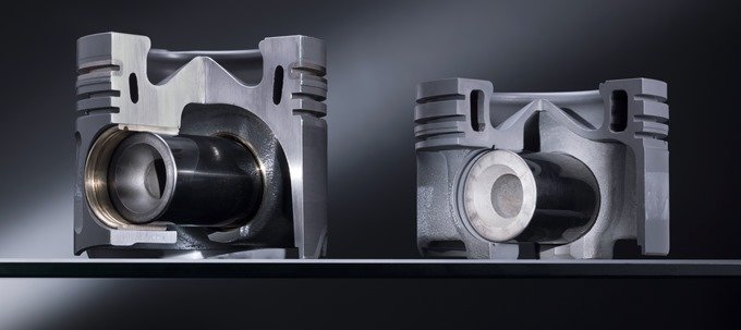 Mercedes - comparaison entre un piston en acier et un piston en aluminium