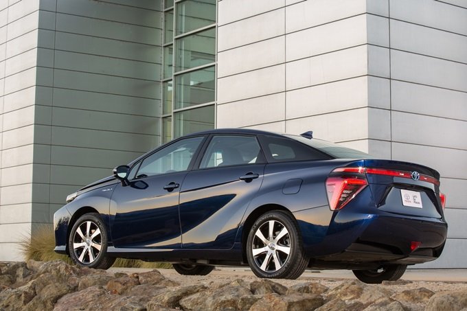 Toyota Mirai - vue arrière