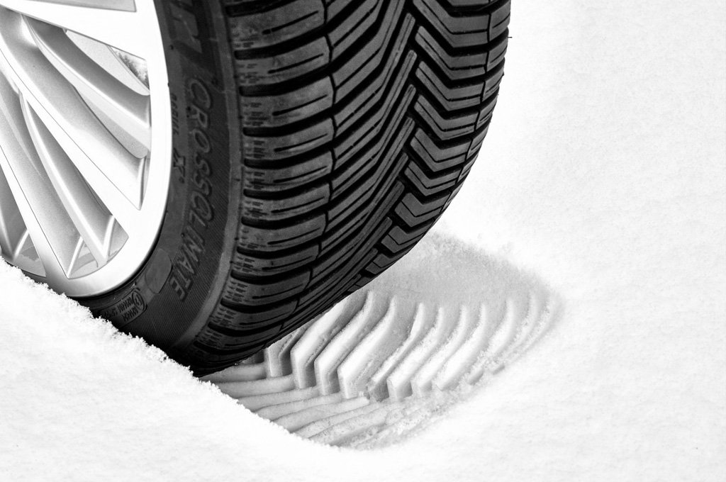 Michelin CrossClimate - empreinte dans la neige