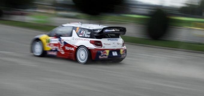 Sébastien Loeb au départ du rallye du Condroz