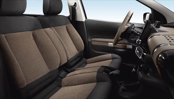 Approche polysensorielle - revêtement texturé des sièges Citroën C4 Cactus
