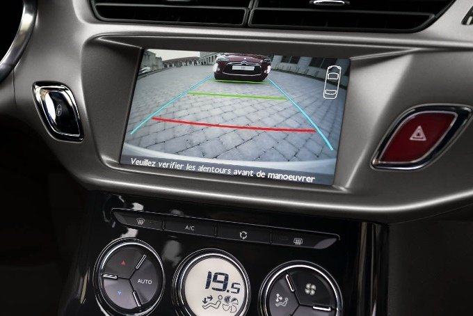 Citroën DS 3 restylée 2014 - caméra de recul