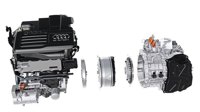 Audi A3 Sportback e-tron - emboîtement du moteur électrique entre le moteur thermique TFSI et la boîte de vitesses S tronic
