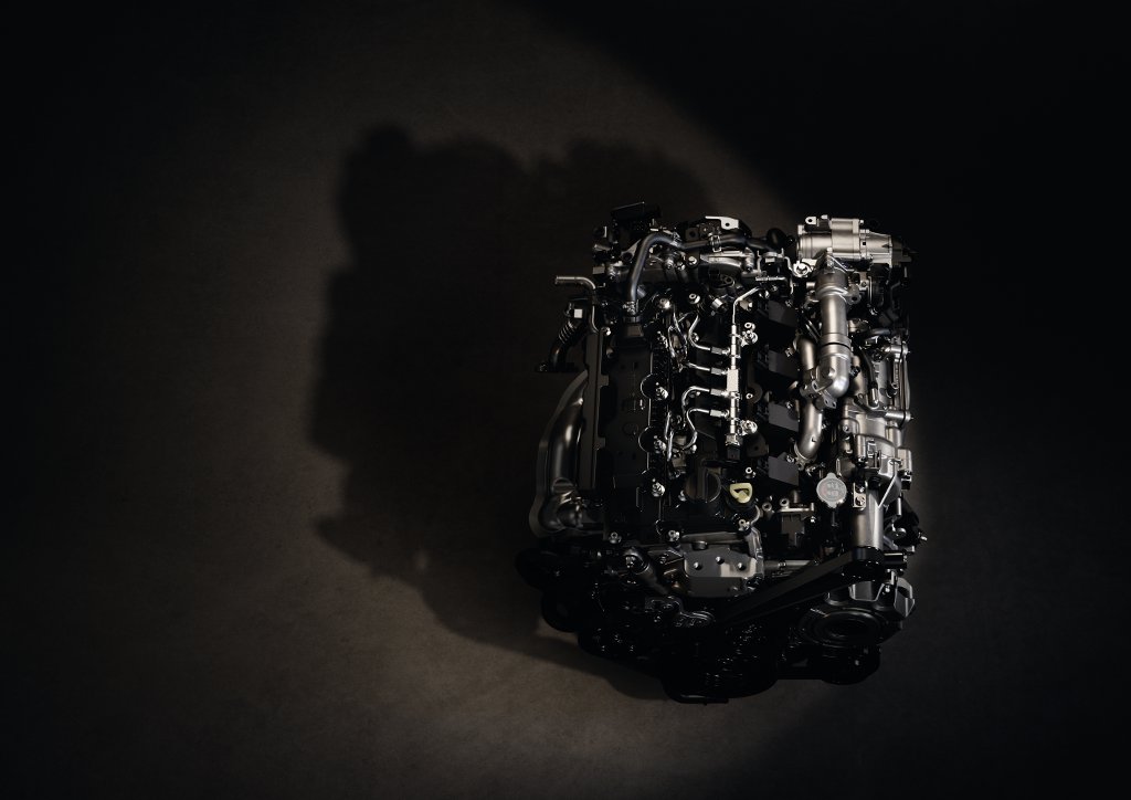 Vue du dessus moteur Mazda Skyactiv-X