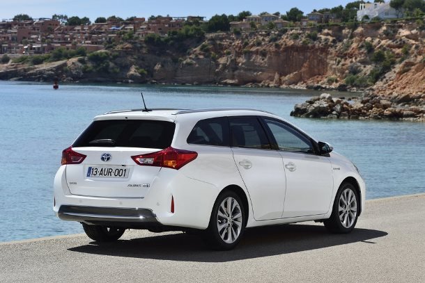 Toyota Auris Touring Sports - vue de 3/4 arrière