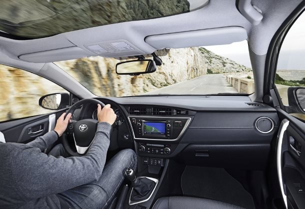 Toyota Auris Touring Sports - habitacle