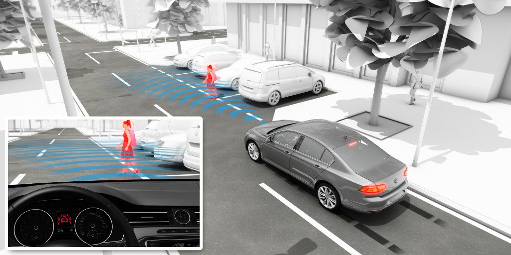 Volkswagen Passat - freinage d'urgence autonome - détection des piétons