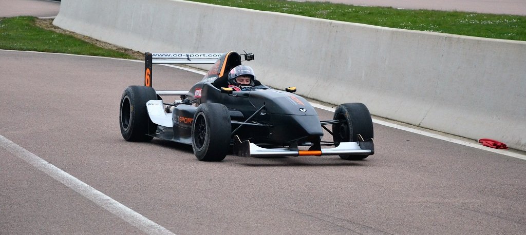 Stage de pilotage Formule Renault CD Sport - retour au stand
