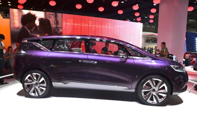 Renault Initiale Paris - vue de profil