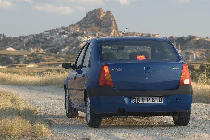 Dacia Logan 2004 - vue arrière
