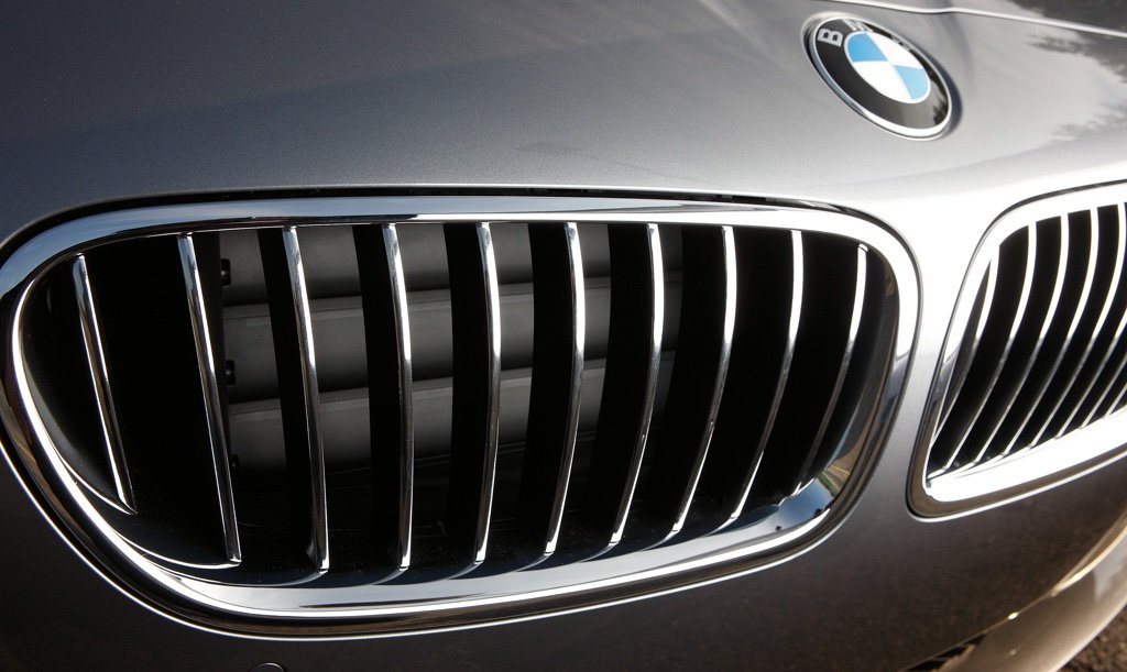 BMW Série 5 - volets de calandre actif
