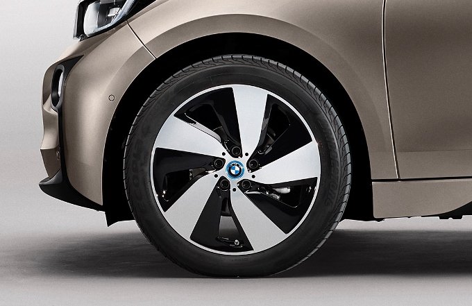 BMW i3 - ensemble jantes et pneus de 19 pouces