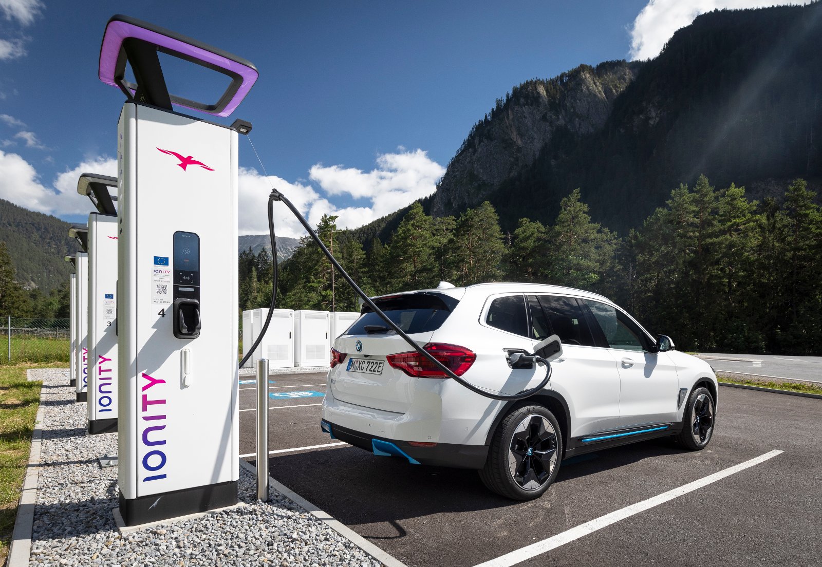 BMW iX3 - recharge rapide Ionity