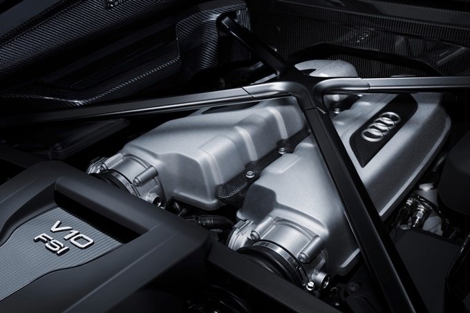 Audi R8 V10 FSI - admission