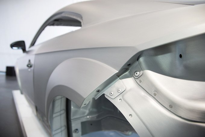 Audi TT coupé - carrosserie brut en aluminium