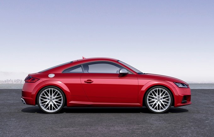 Audi TT coupé - vue de profil du TTS